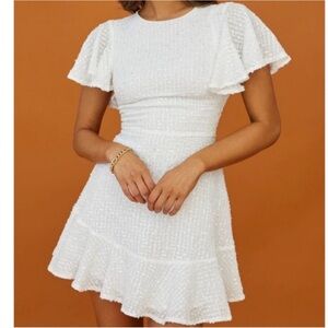 NWT Selfie Leslie Isabell Angel Sleeve Empire Ruffle White Dress womens small